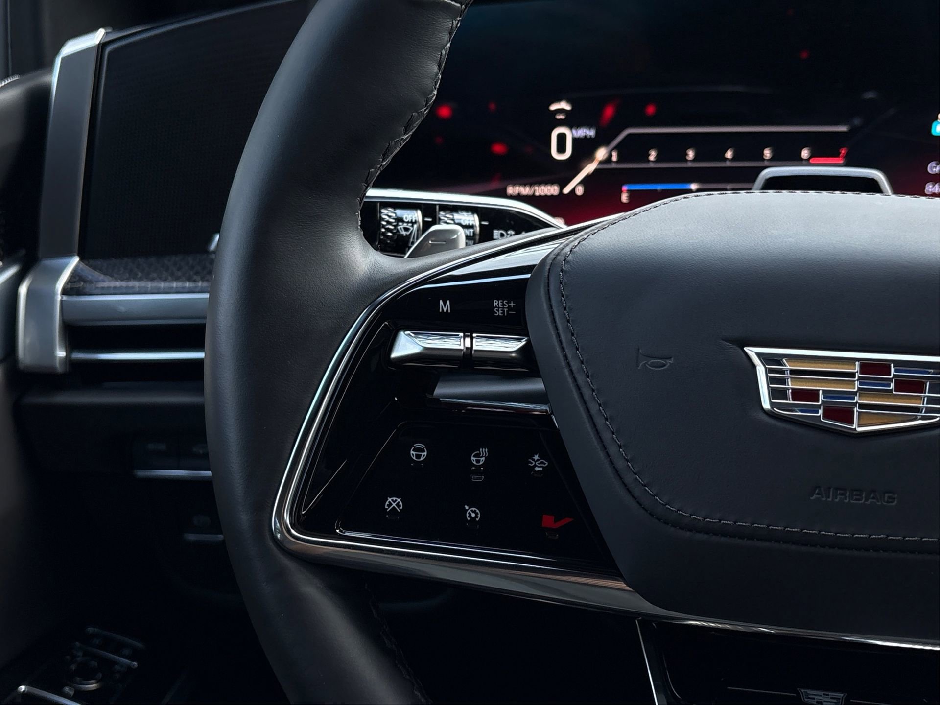 Used 2025 Cadillac Escalade V image 29