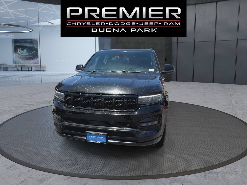Used 2022 Jeep Grand Wagoneer Series II w/ Convenience Group III AWD/4WD image 4