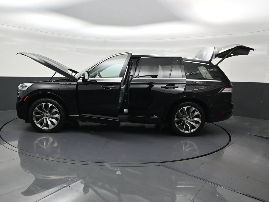 Used 2021 Lincoln Aviator Grand Touring w/ Equipment Group 301A AWD/4WD image 33