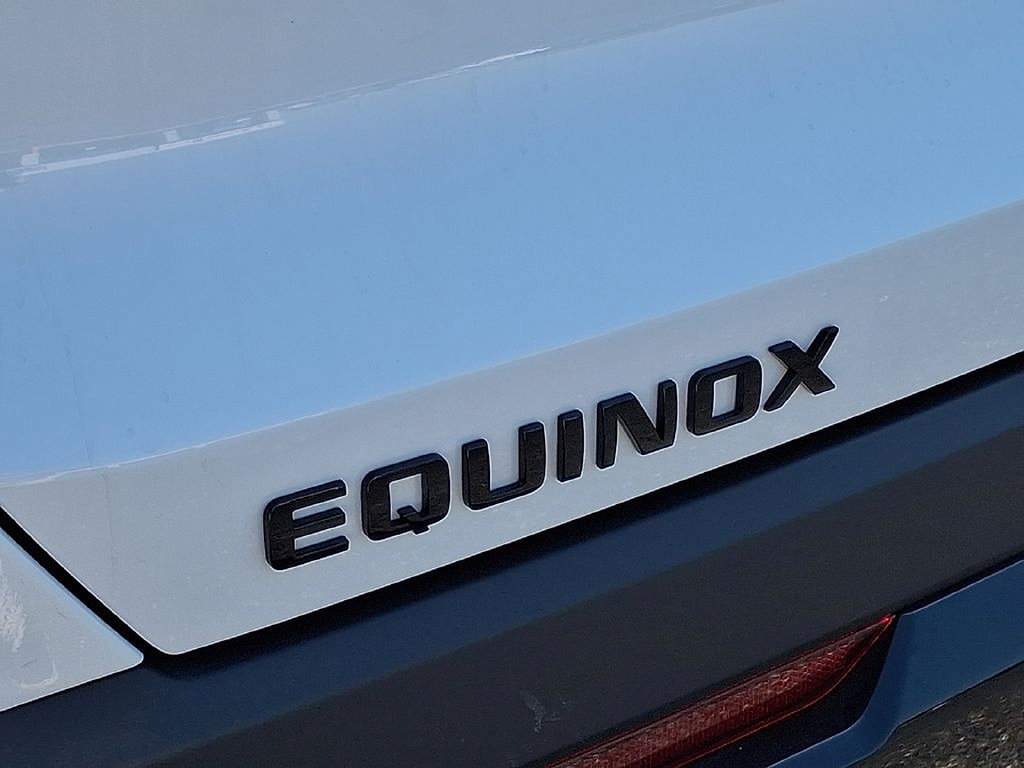 New 2027 Chevrolet Equinox RS w/ Convenience Package III FWD image 19
