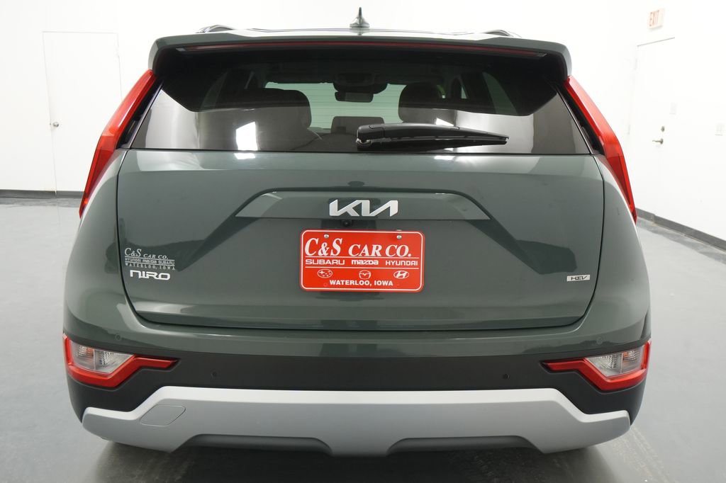 Used 2023 Kia Niro EX FWD image 7
