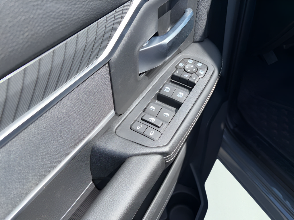 New 2026 RAM 2500 Big Horn AWD/4WD image 11