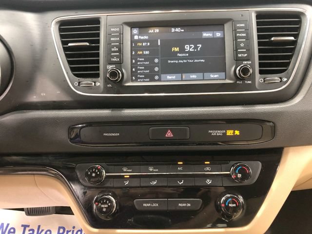 Used 2019 Kia Sedona LX FWD image 20