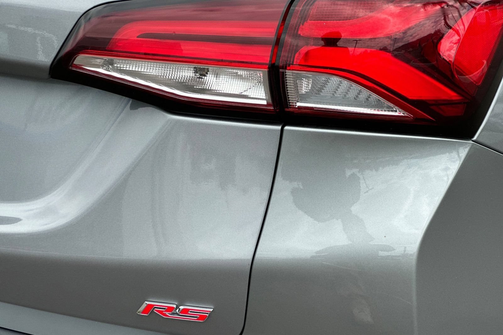 Used 2023 Chevrolet Equinox RS FWD image 37