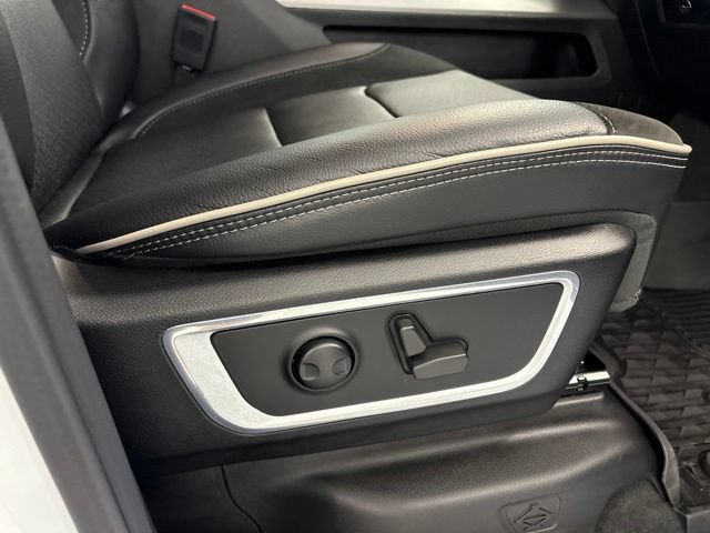 Used 2023 RAM 1500 Laramie AWD/4WD image 24