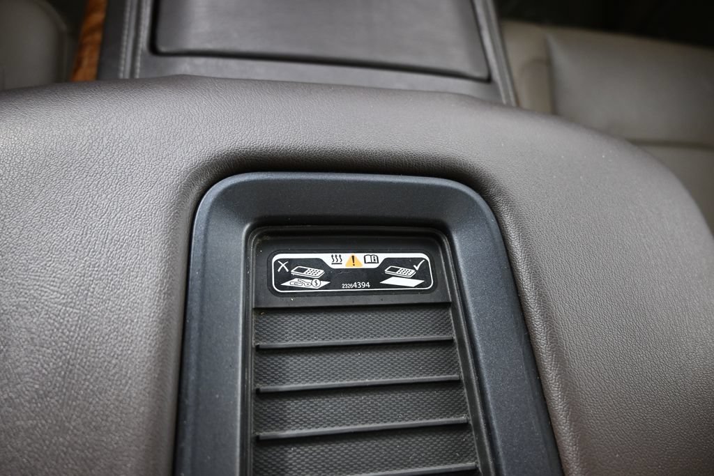 Used 2019 Chevrolet Tahoe Premier AWD/4WD image 35