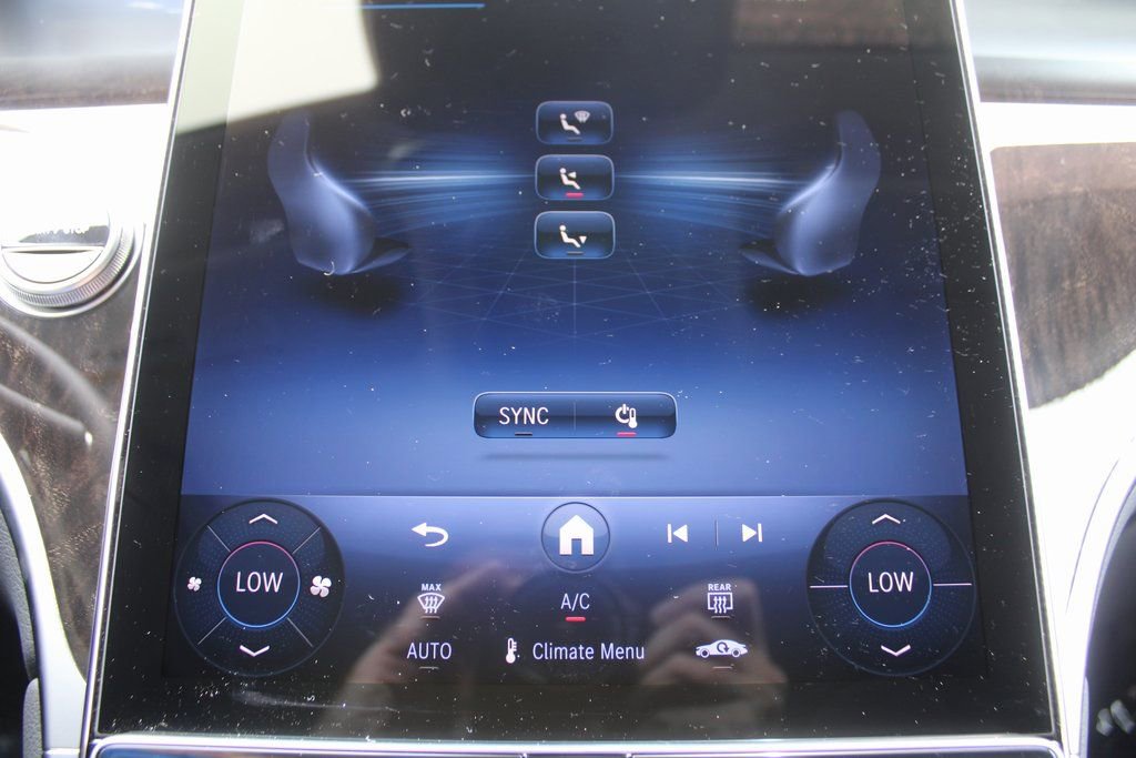 Used 2025 Mercedes-Benz GLC 350e image 39