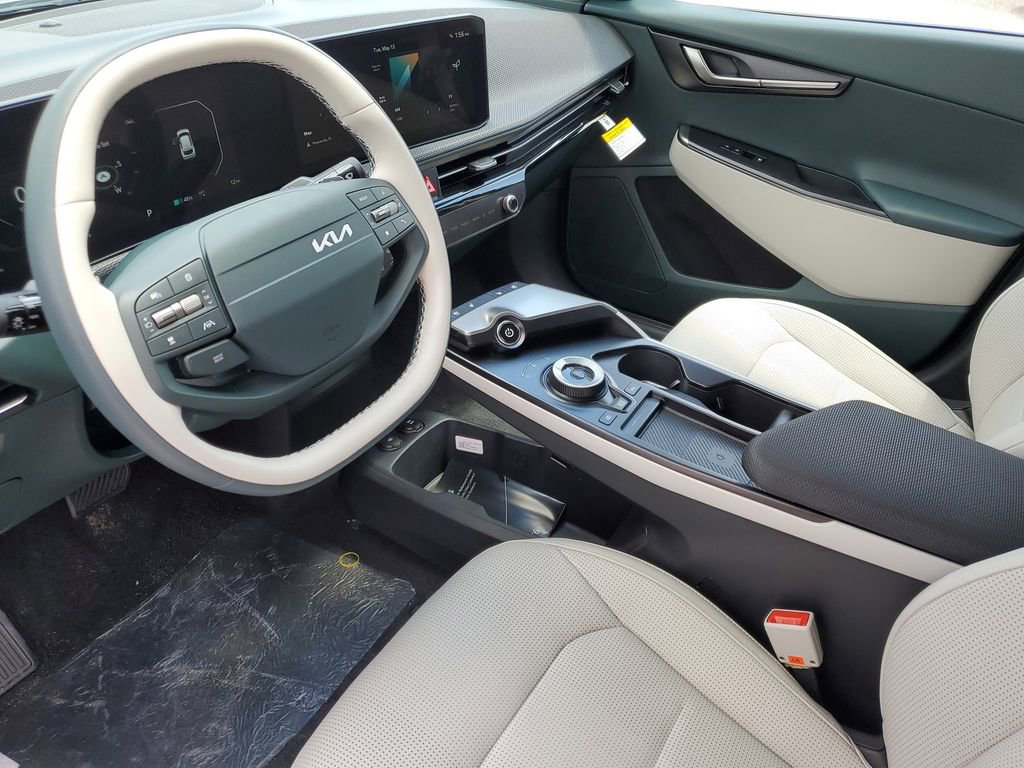 New 2025 Kia EV6 Wind image 7