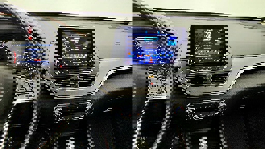 Used 2023 Nissan Altima 2.5 SR image 17