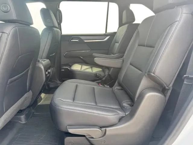 New 2027 GMC Acadia Elevation w/ Black Edition AWD/4WD image 18