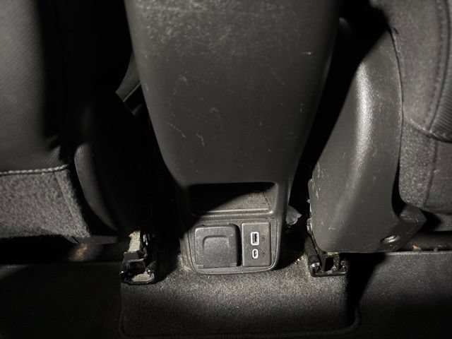 Used 2021 Chevrolet TrailBlazer RS w/ Sun and Liftgate Package FWD image 38