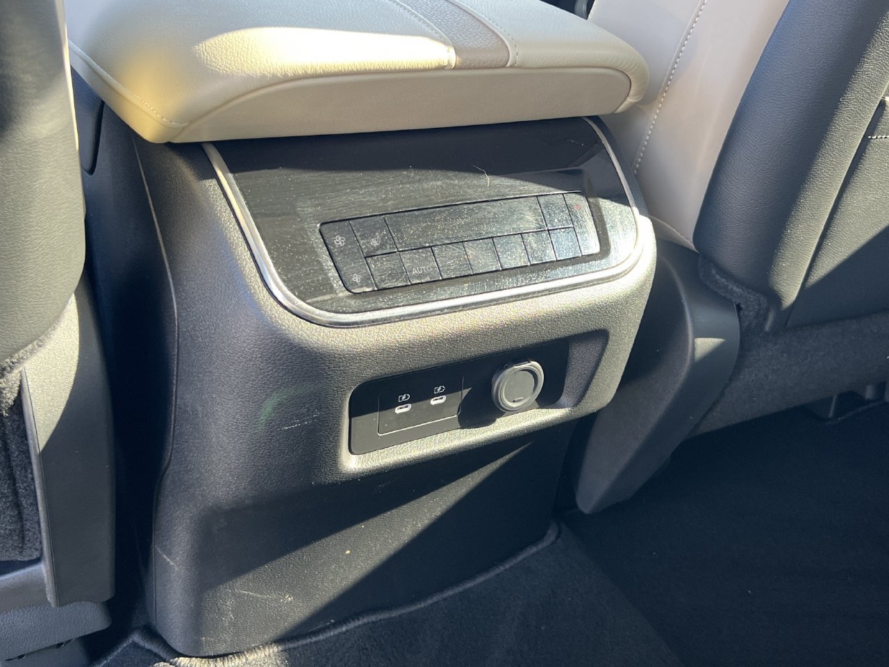 Used 2026 Nissan Armada Platinum RWD image 21