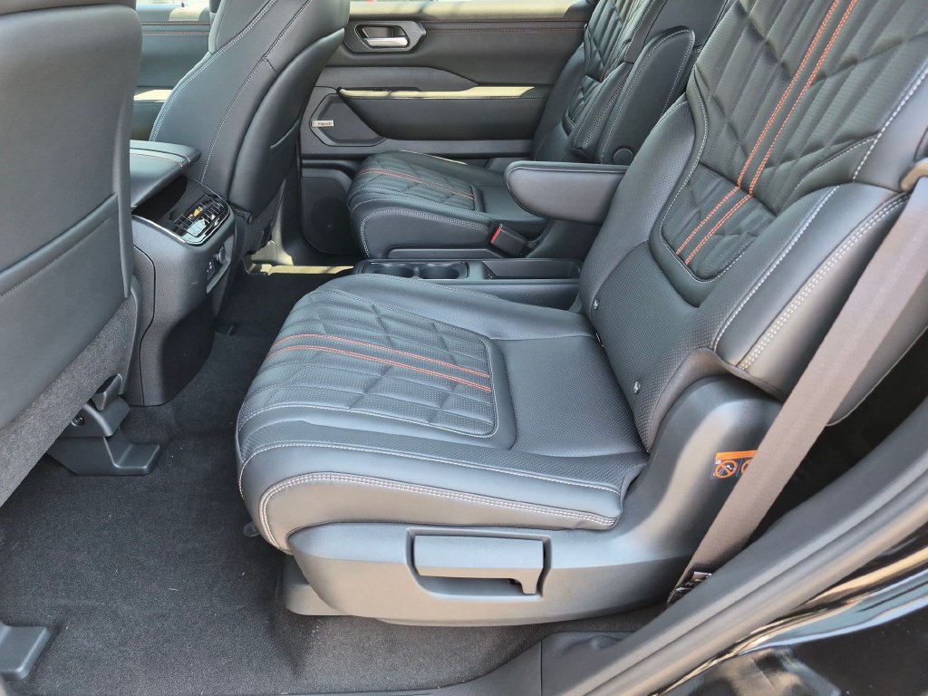 New 2026 Nissan Armada PRO-4X w/ Captain's Chari Seat Package AWD/4WD image 22