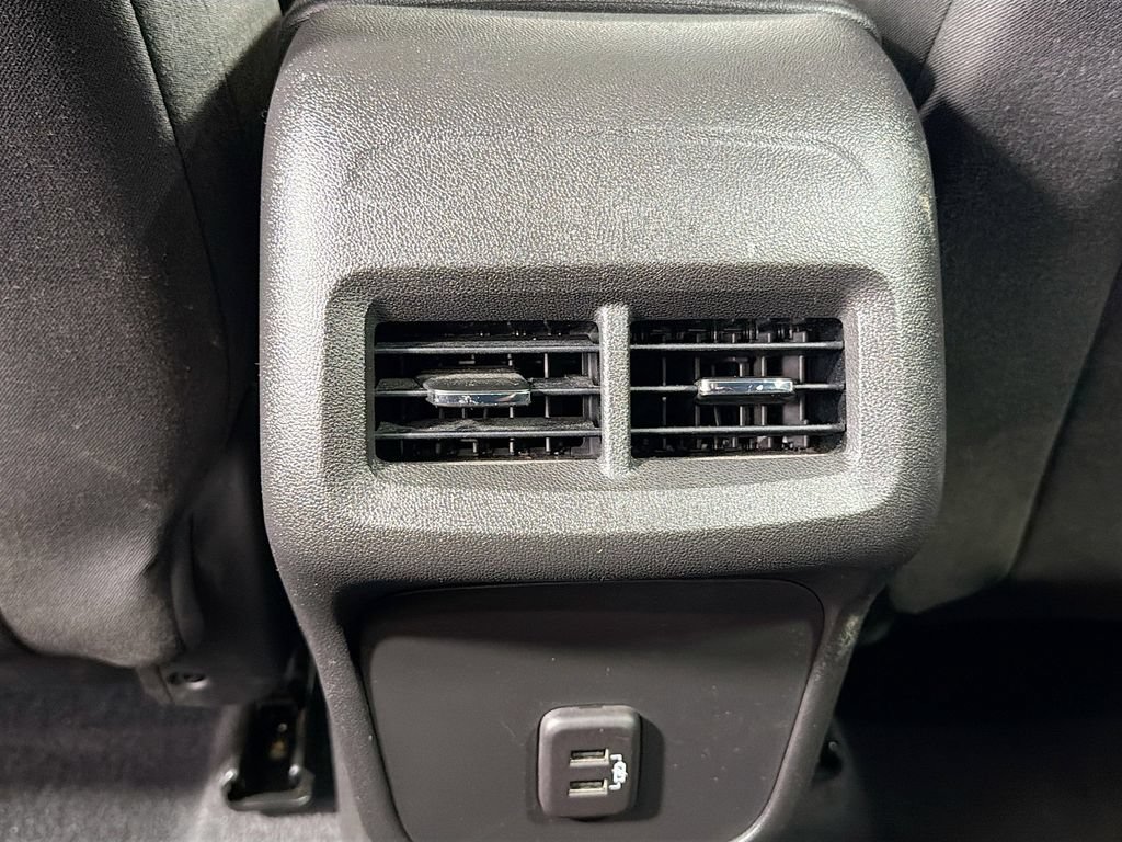 Used 2023 Chevrolet Equinox LT FWD image 26