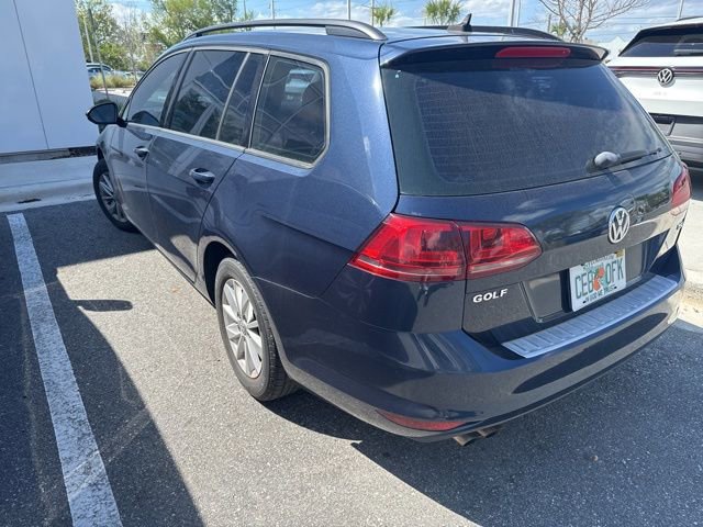 Used 2015 Volkswagen Golf S image 7