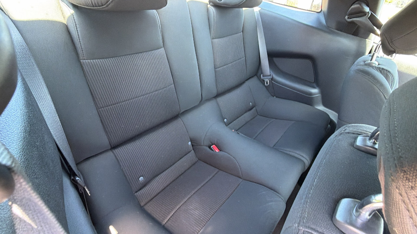 Used 2013 Ford Mustang Coupe RWD image 21