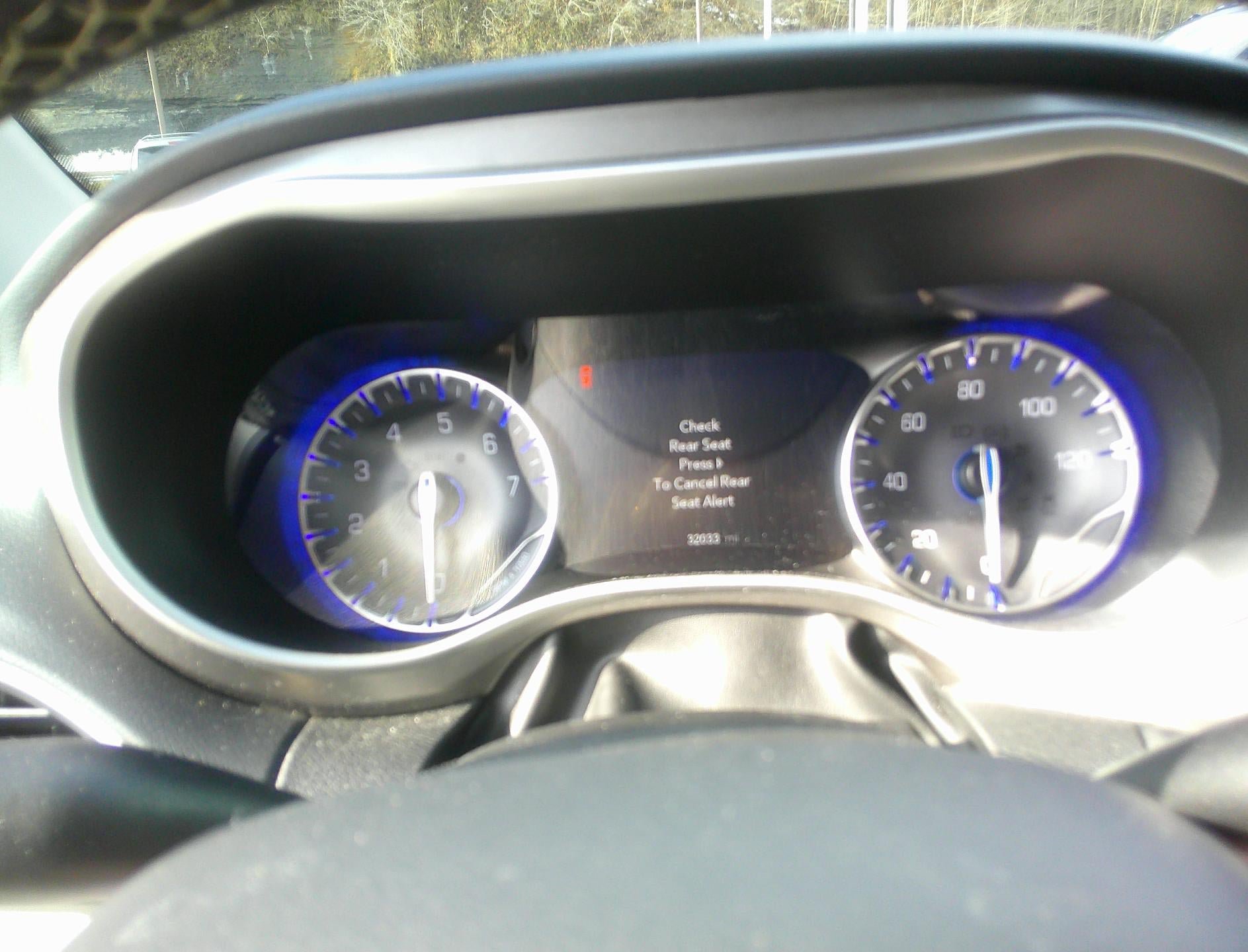 Used 2024 Chrysler Pacifica Touring-L FWD image 12