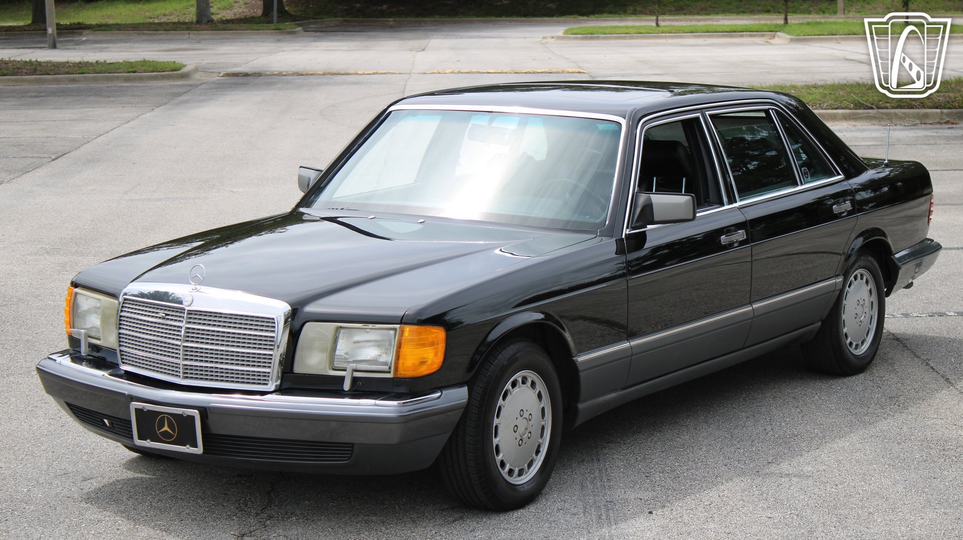 Used 1991 Mercedes-Benz 560 SEL image 4