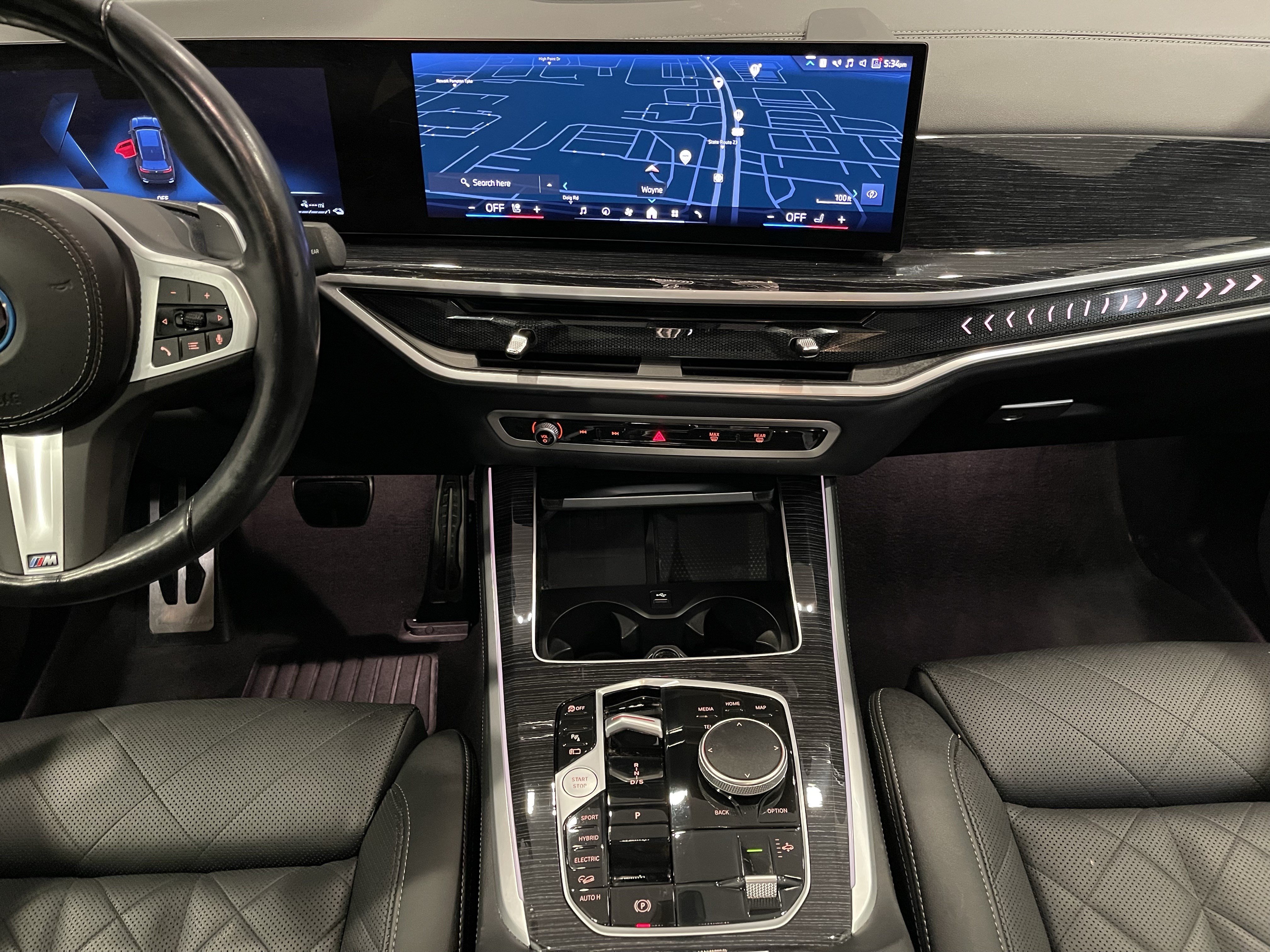 Used 2024 BMW X5 xDrive50e w/ M Sport Package AWD/4WD image 17