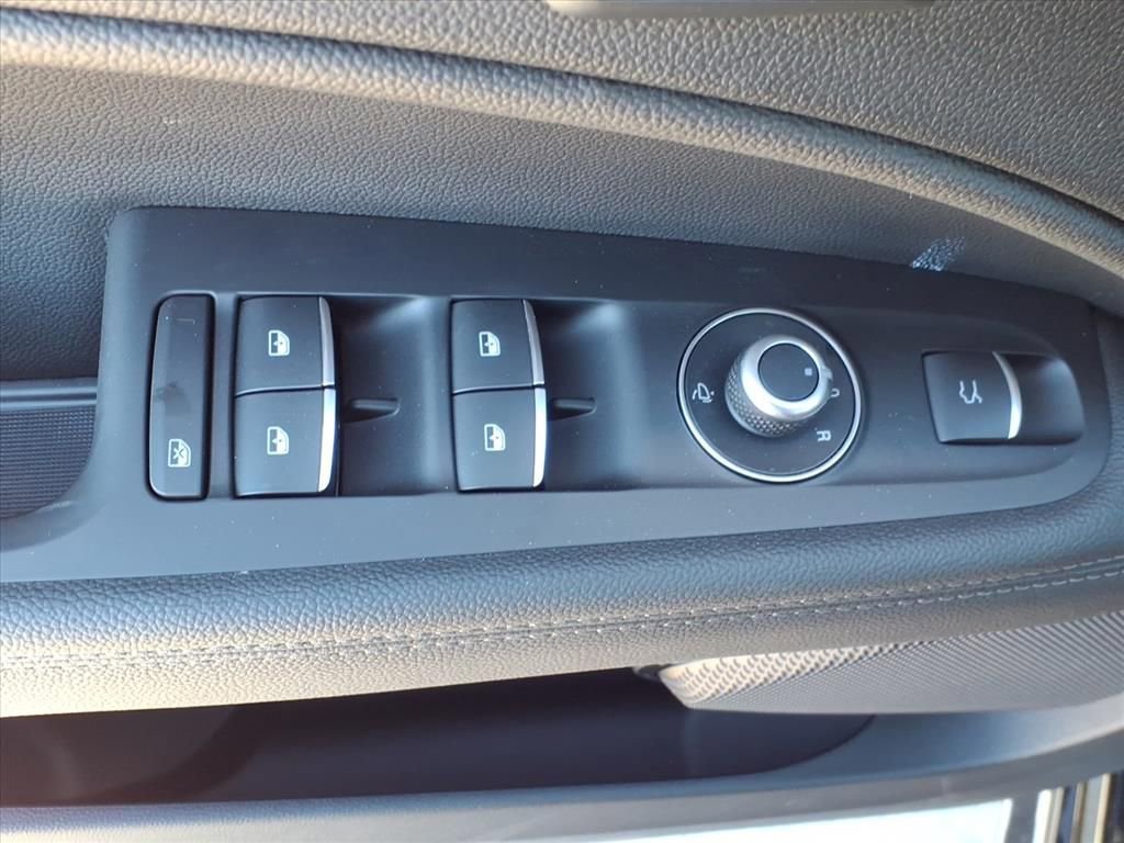 New 2026 Alfa Romeo Stelvio Sprint w/ Convenience Package image 16