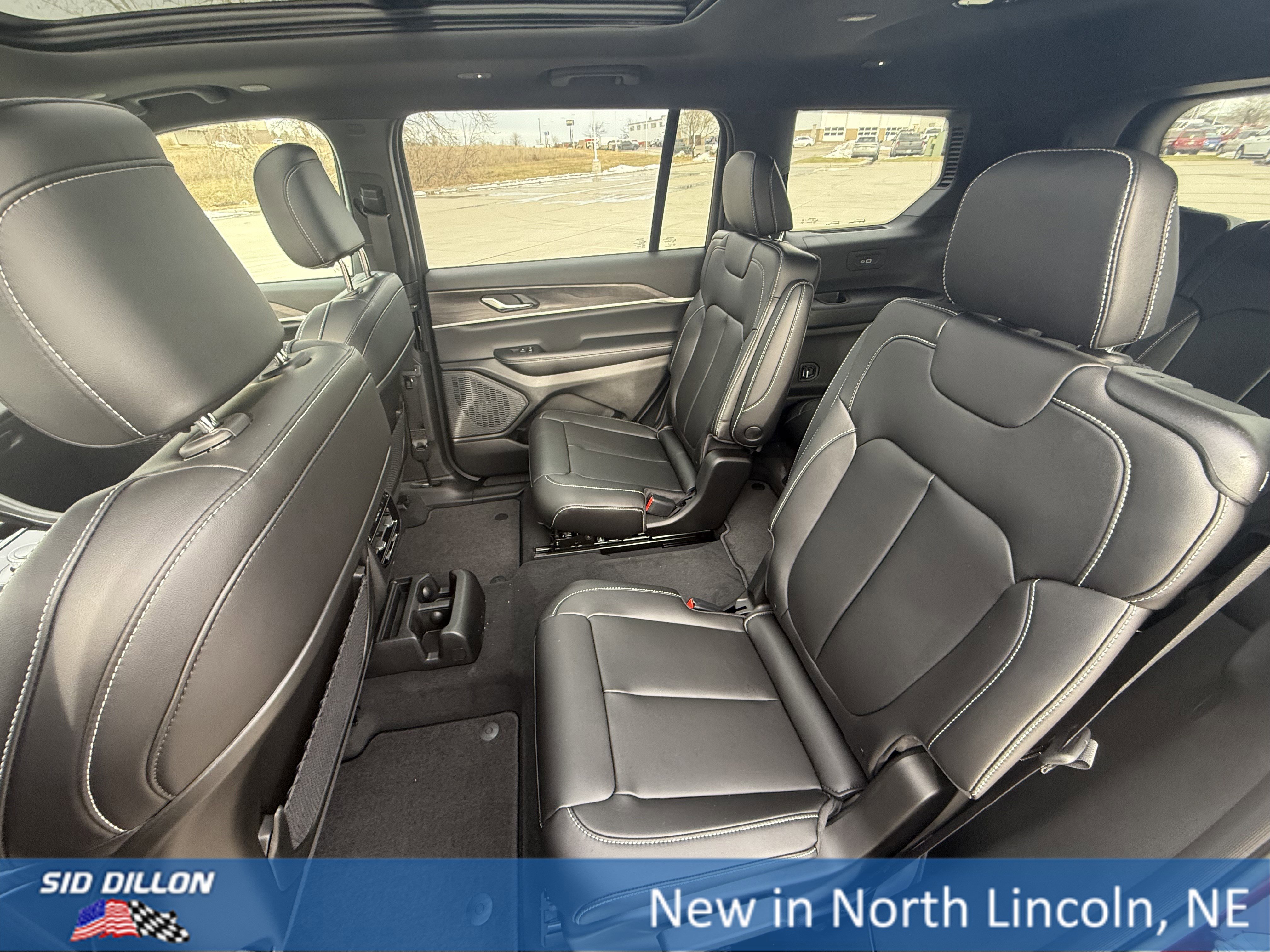 New 2025 Jeep Grand Cherokee L Limited image 15