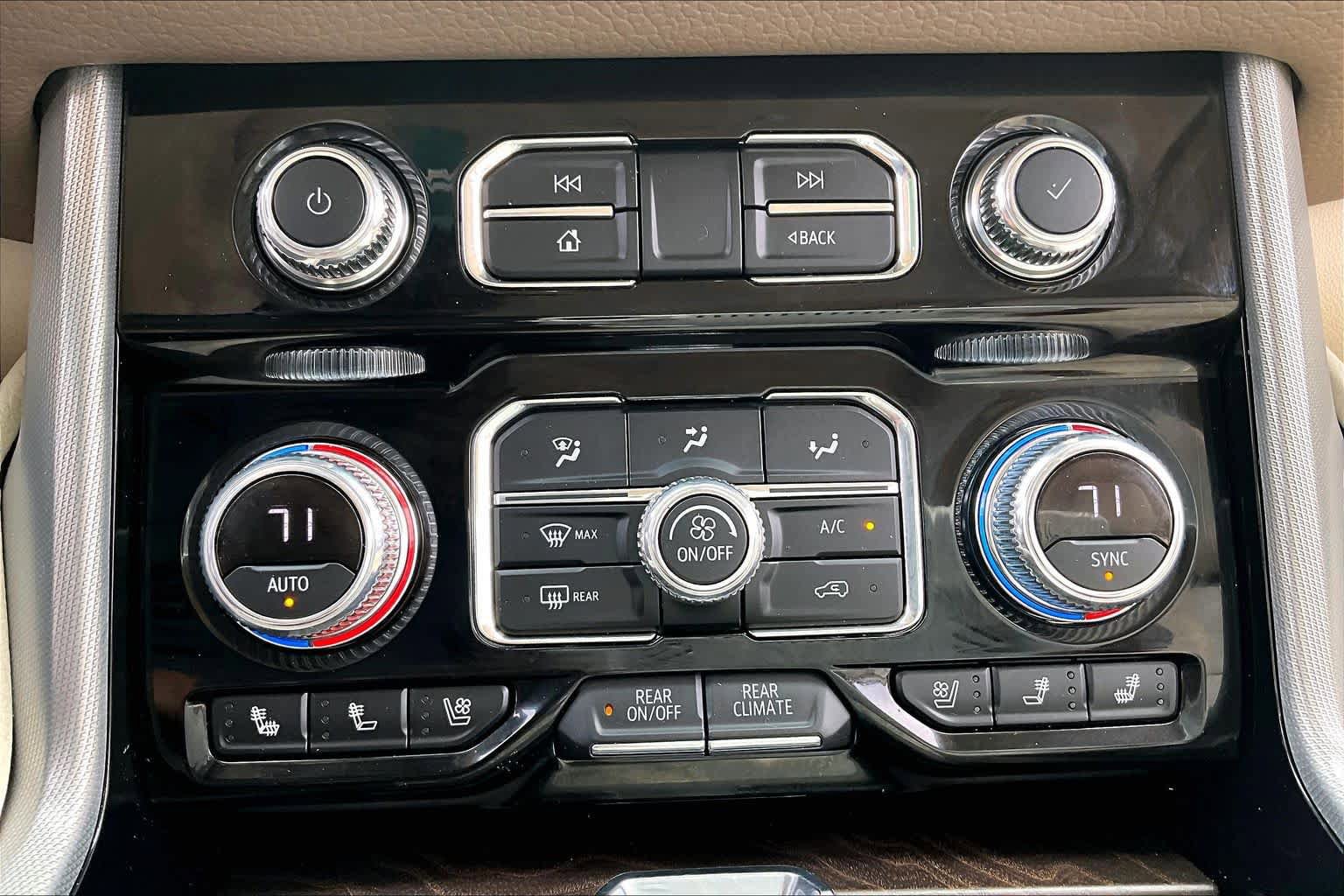 Used 2021 GMC Yukon Denali w/ Denali Premium Package RWD image 34