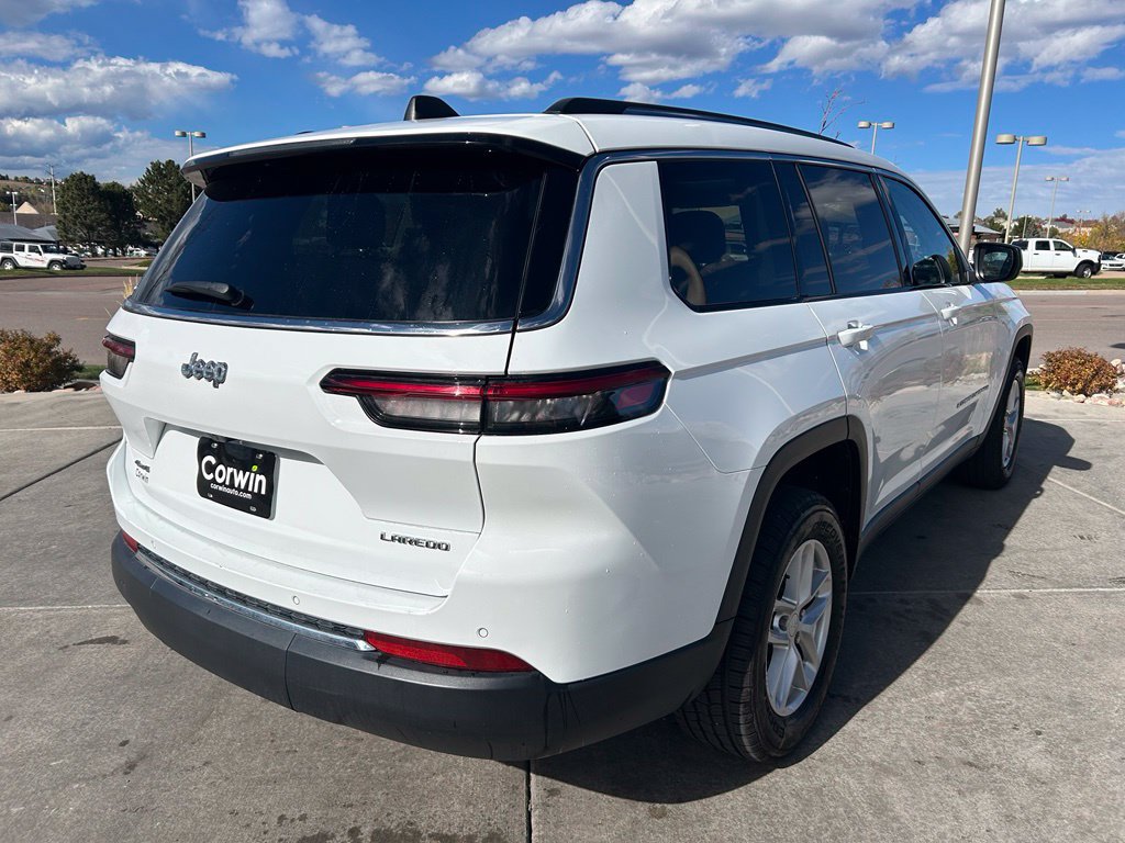 Used 2023 Jeep Grand Cherokee L Laredo w/ Luxury Tech Group I AWD/4WD image 8