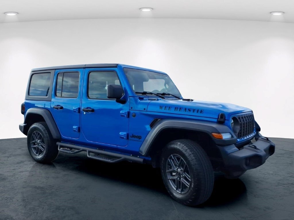 Used 2024 Jeep Wrangler Unlimited Sport AWD/4WD image 5