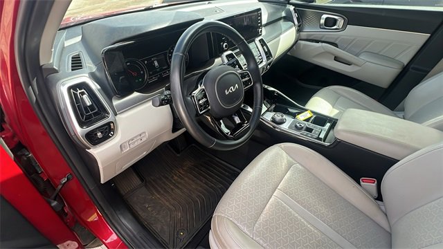 Used 2022 Kia Sorento SX image 26