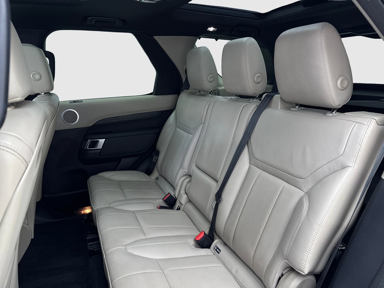 Used 2020 Land Rover Discovery HSE AWD/4WD image 37