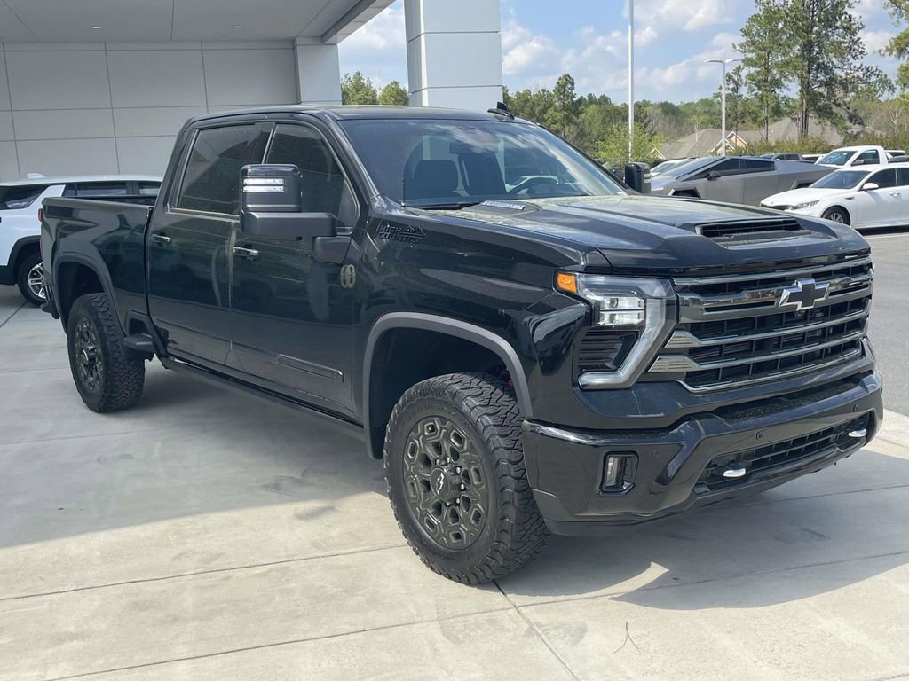 Used 2024 Chevrolet Silverado 2500 High Country w/ Midnight Edition image 4
