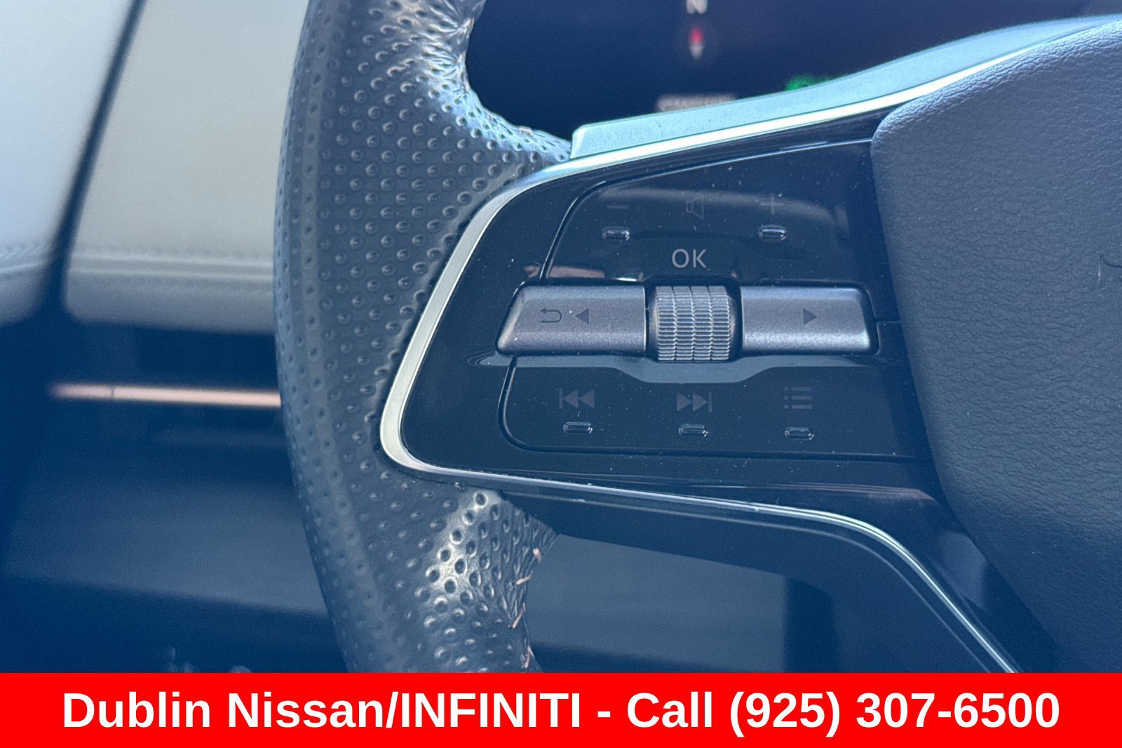 Used 2024 Nissan Ariya AWD image 36