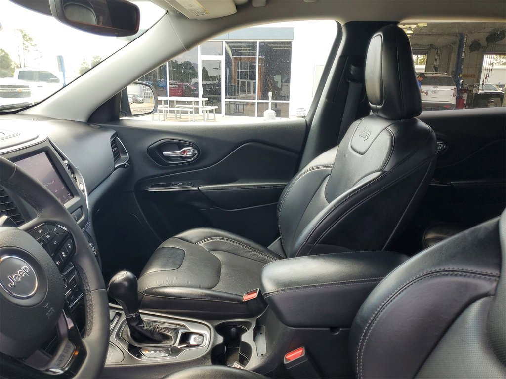 Used 2023 Jeep Cherokee Altitude Lux image 14