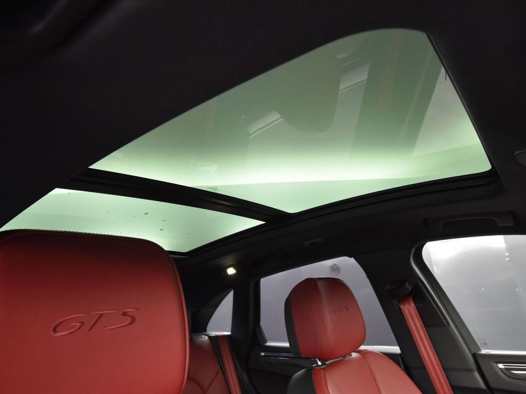 Certified 2024 Porsche Macan GTS AWD/4WD image 18