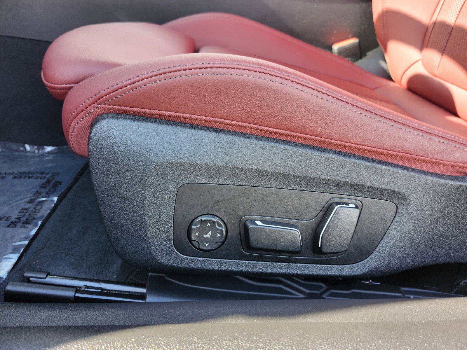 Certified 2025 BMW 430i Convertible w/ M Sport Package image 14