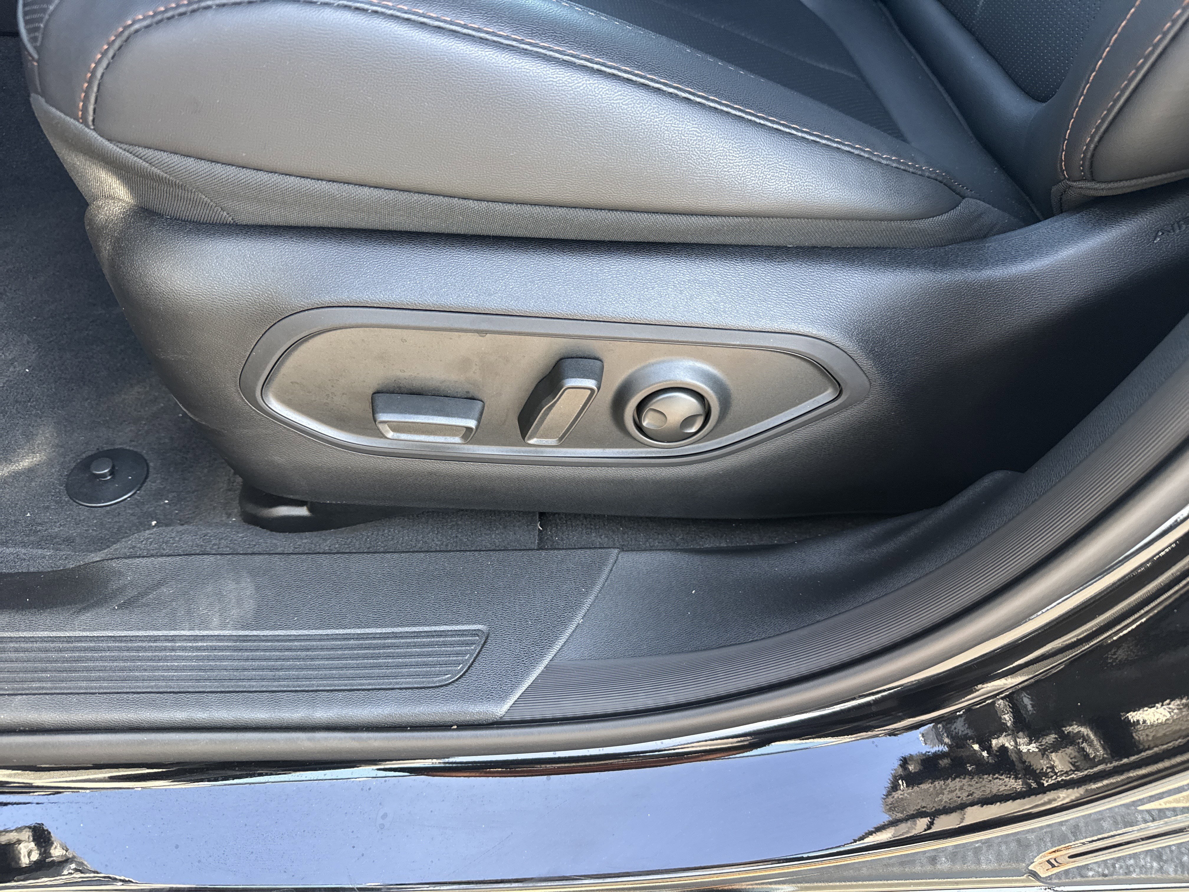 New 2026 Jeep Cherokee Limited AWD/4WD image 12
