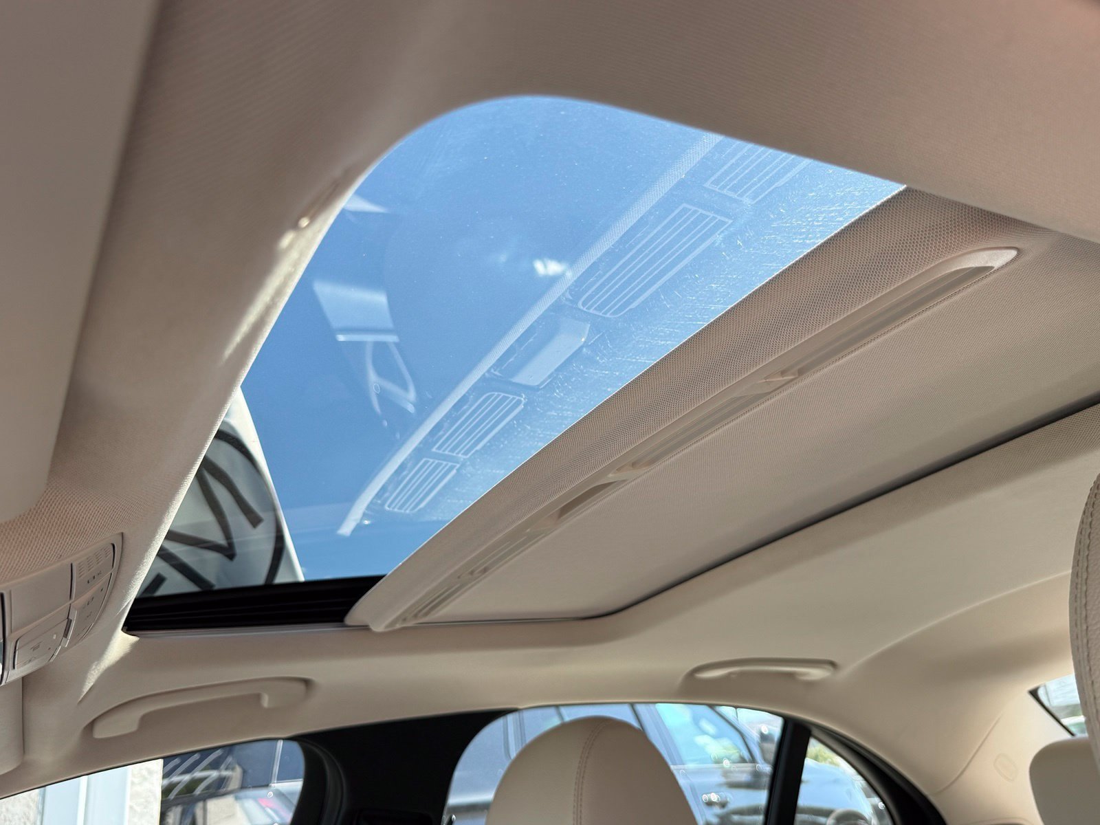 Used 2020 Mercedes-Benz E 350 Sedan image 27