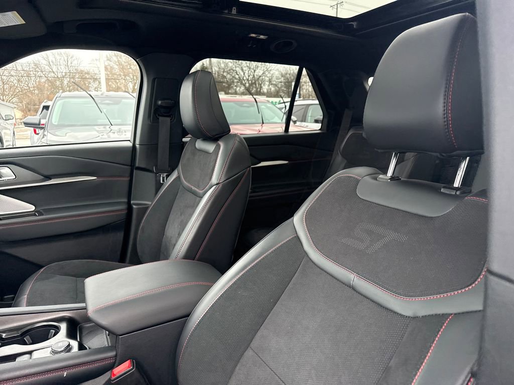 Used 2025 Ford Explorer ST w/ Sun And Sound Package image 29