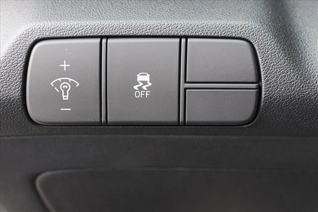 New 2026 Hyundai Elantra Sport FWD image 13
