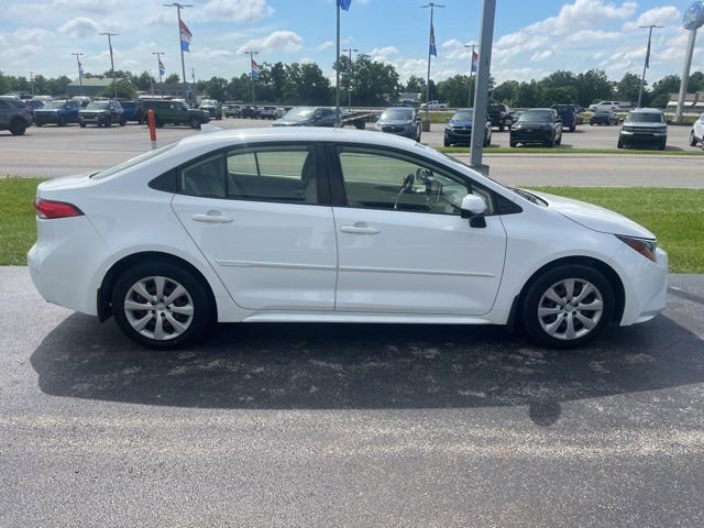 Used 2021 Toyota Corolla LE FWD image 5