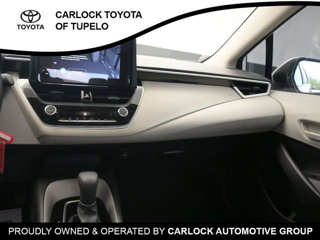 Used 2025 Toyota Corolla LE FWD image 28