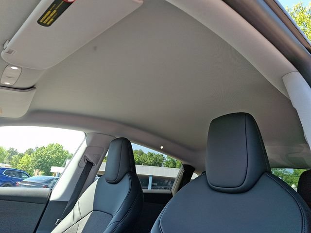 Used 2026 Tesla Model Y 2WD image 17