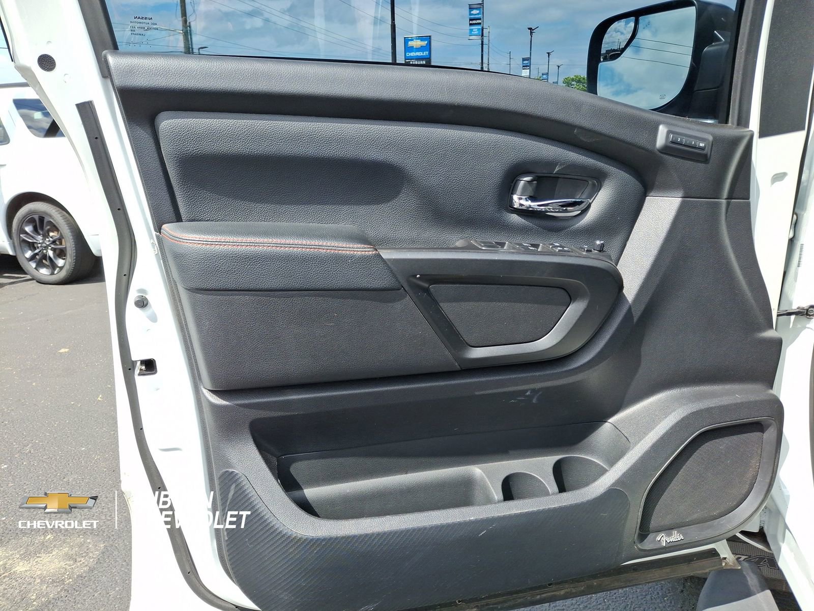 Used 2021 Nissan Titan PRO-4X w/ Pro-4x Convenience Package AWD/4WD image 18
