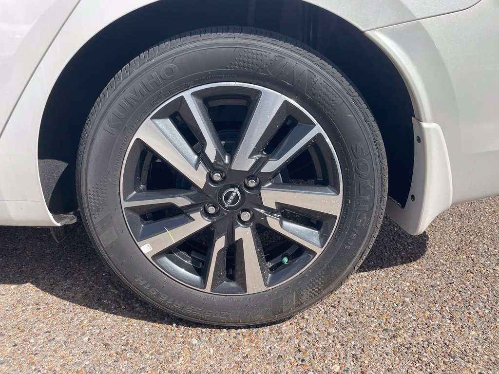 Certified 2025 Nissan Versa SV w/ Trunk Package FWD image 17