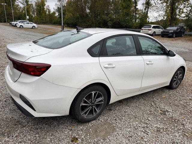 Used 2023 Kia Forte LXS w/ LXS Technology Package FWD image 3