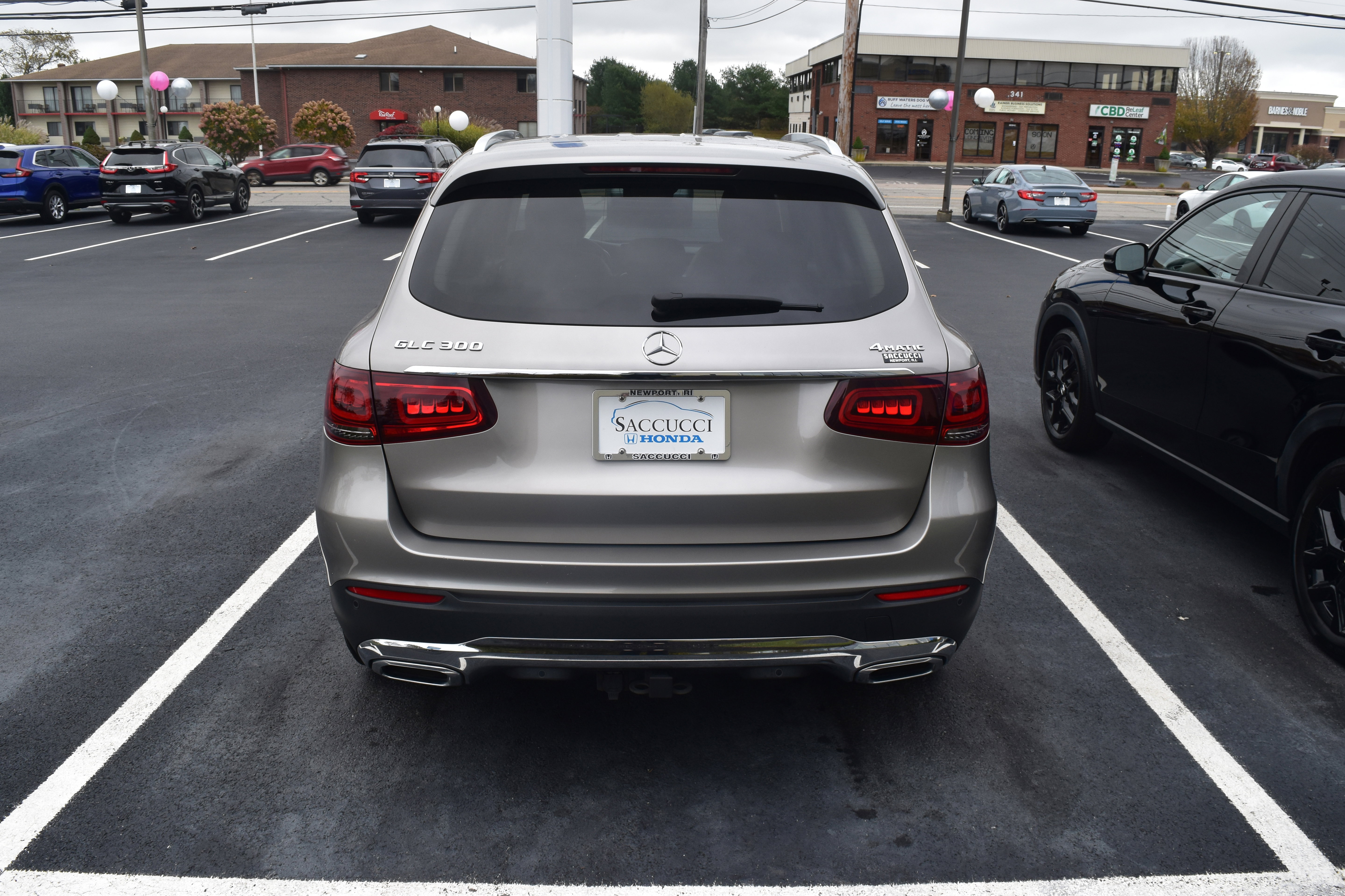 Used 2021 Mercedes-Benz GLC 300 4MATIC image 7