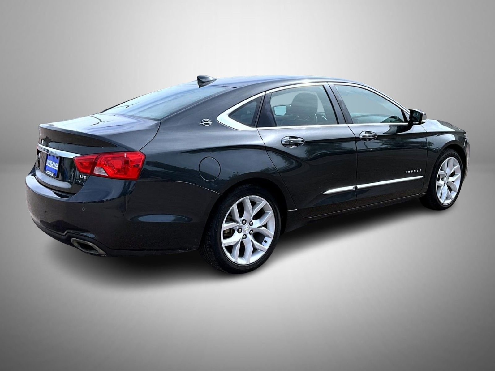 Used 2015 Chevrolet Impala LTZ FWD image 5