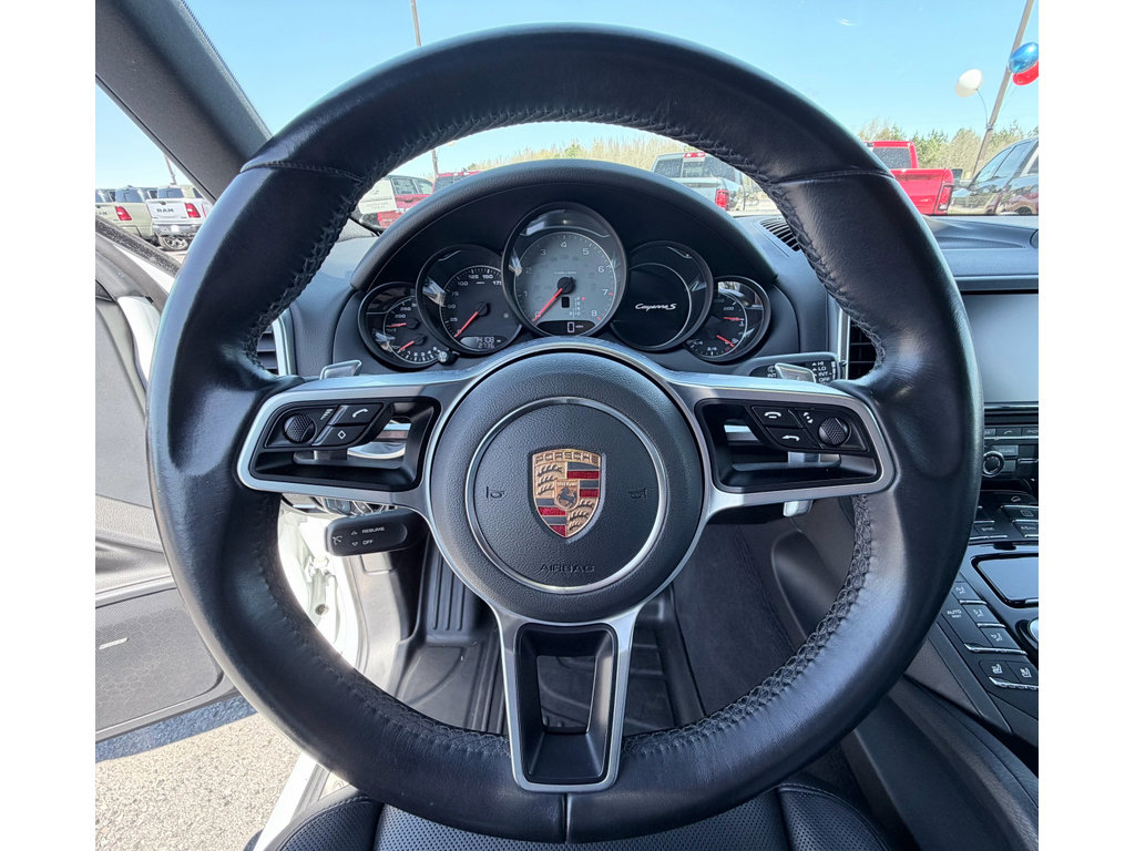 Used 2015 Porsche Cayenne S image 14