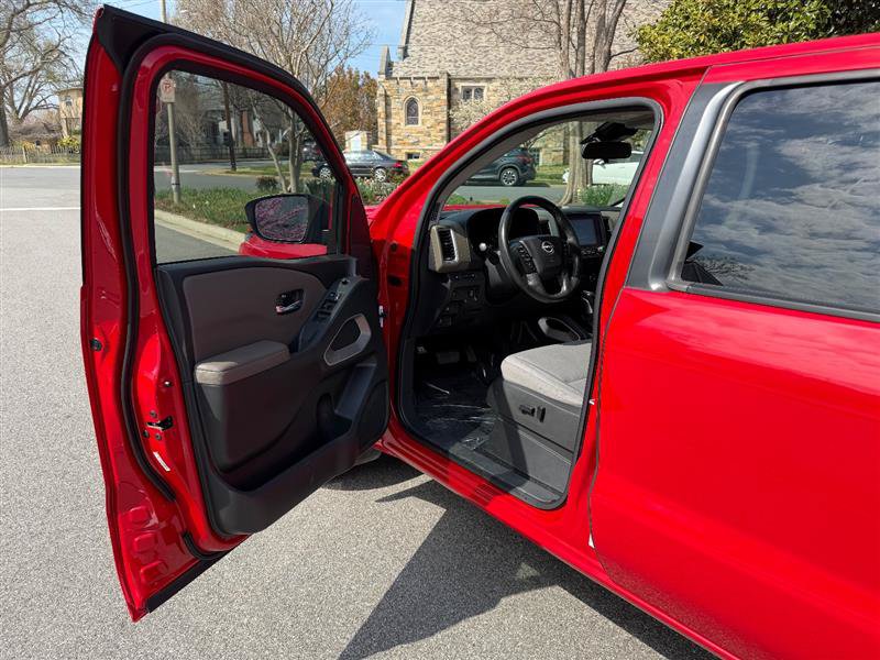 Used 2022 Nissan Frontier SV RWD image 23