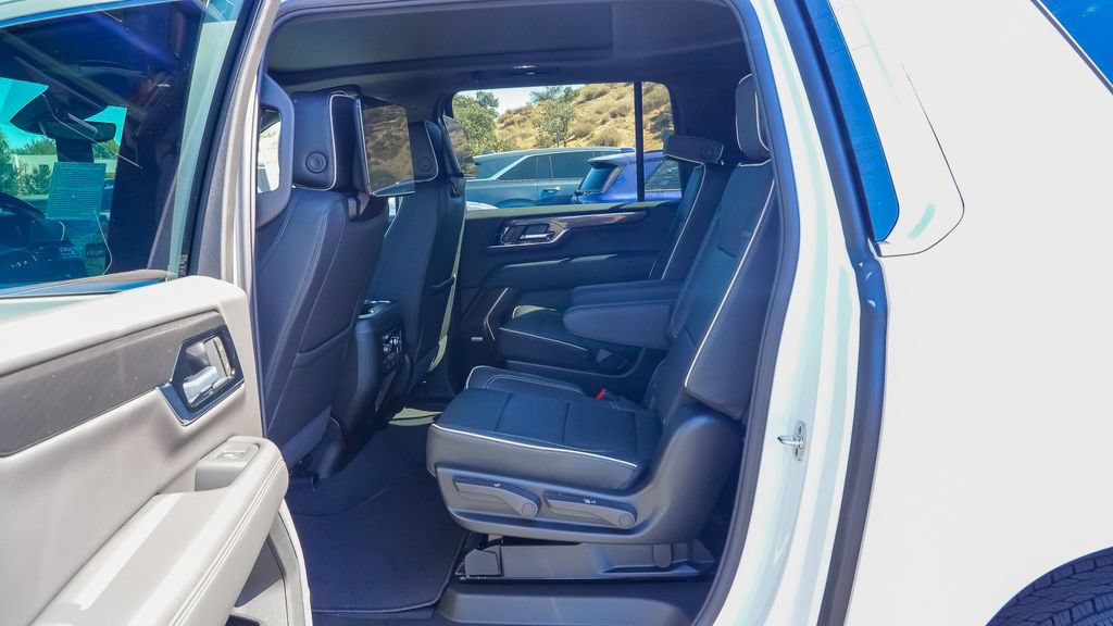 New 2026 GMC Yukon XL Elevation w/ Elevation Premium Package AWD/4WD image 10
